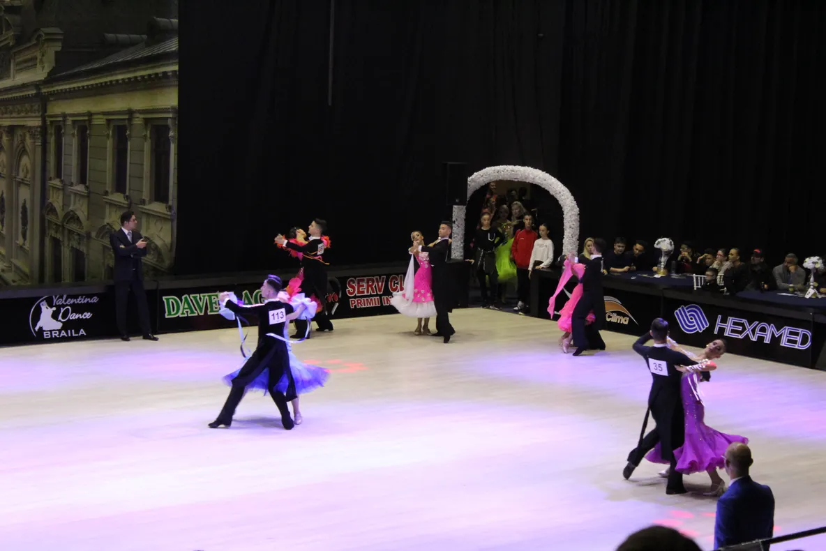 Galerie foto: Dansatori de la Valentina Dance Brăila pe podium la Cupa României
