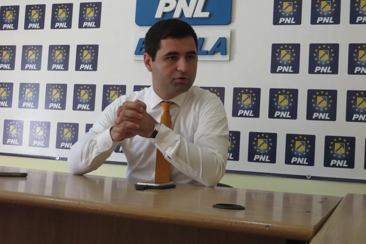 Președintele PNL: ”Întrebarea este, cine ar trebui să-i ceară doamnei manager să plece? Noi i-am cerut!”