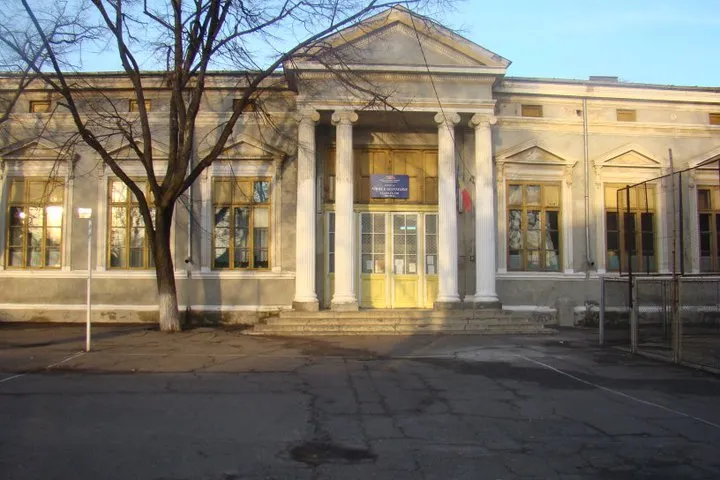 La Școala Nikos Kazantzakis din Brăila, din 16 absolvenți înscriși nu s-a prezentat niciunul la Evaluarea Națională