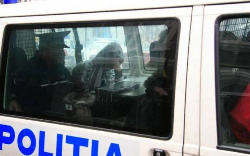 Trei brăileni condamnați la închisoare, depistați de polițiști și încarcerați