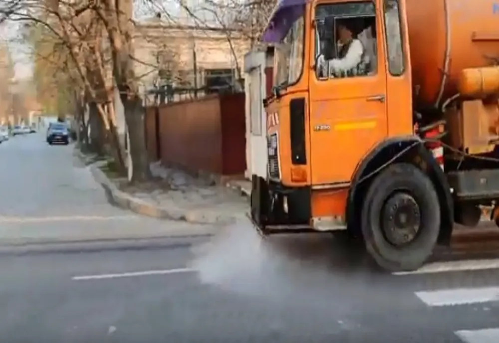 Se dezinfectează străzile și în Brăila