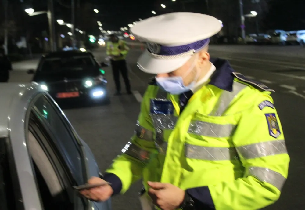 În cursul zilei de ieri au fost aplicate 96 de sancţiuni contravenţionale la Legea 55/2020, în valoare totală de 33.450 de lei 