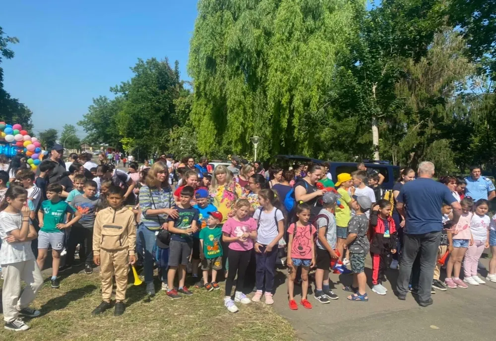 Prefectul județului Brăila a participat la activitățile organizate de Zilei Internaționale a Copilului, în Parcul Orășenesc din Ianca