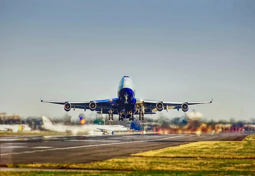 Va fi semnat contractul privind realizarea SF-ului pentru Aeroportul Internaţional Galaţi-Brăila