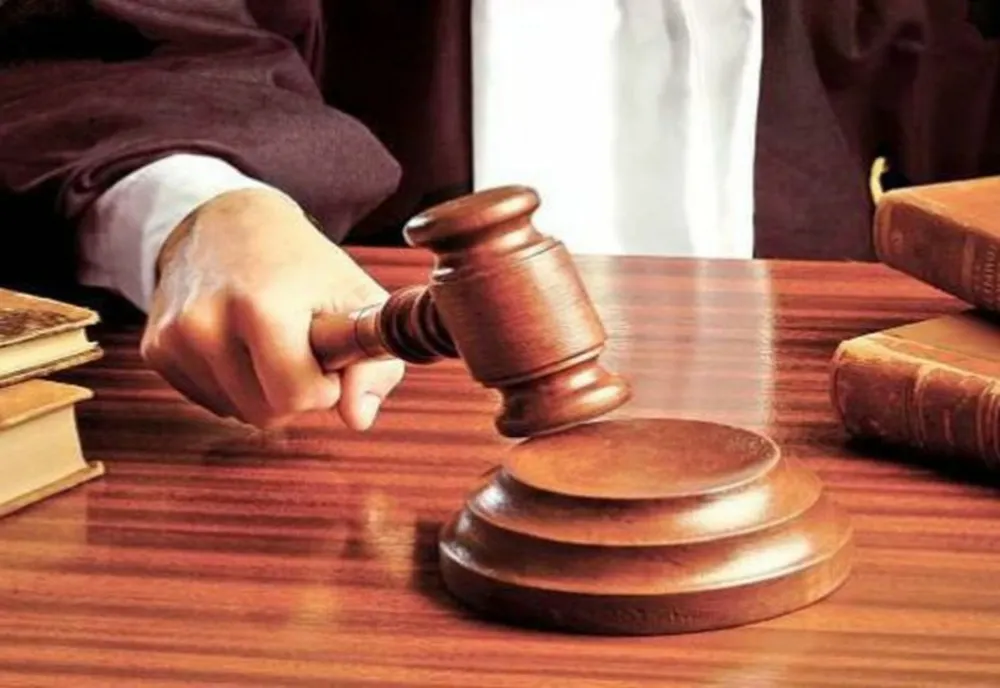 Arest la domiciliu după ce a fost depistat la volan deși avea permisul anulat