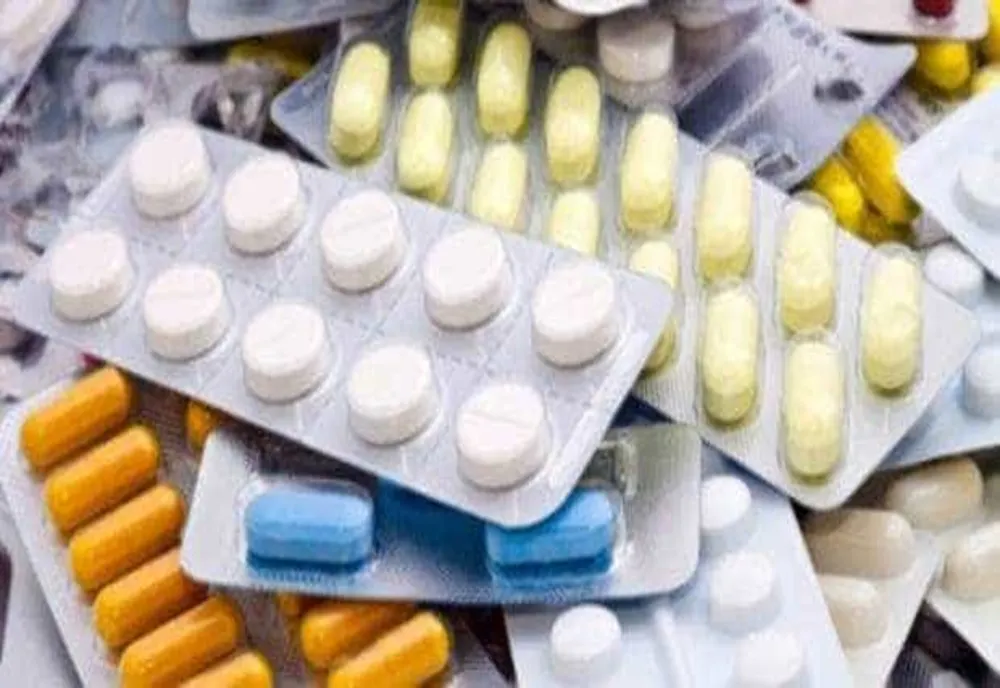CRIZA MEDICAMENTELOR GENERICE S-AR PUTEA ADÂNCI PRIN DEVALORIZAREA LEULUI, SPUN PRODUCĂTORII