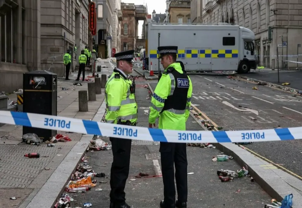 LIVERPOOL: 4 COPII, PRINTRE VICTIMELE ATACULUI CU MAȘINĂ DE LA PARADĂ