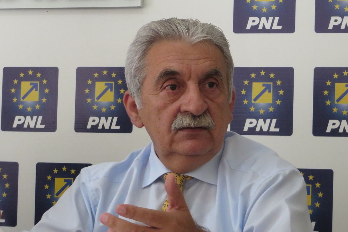 Semnal de alarmă din partea deputatului Vasile Varga: ”Nu avem nici autostrăzi, nici spitale regionale, tinerii continuă să plece din țară”