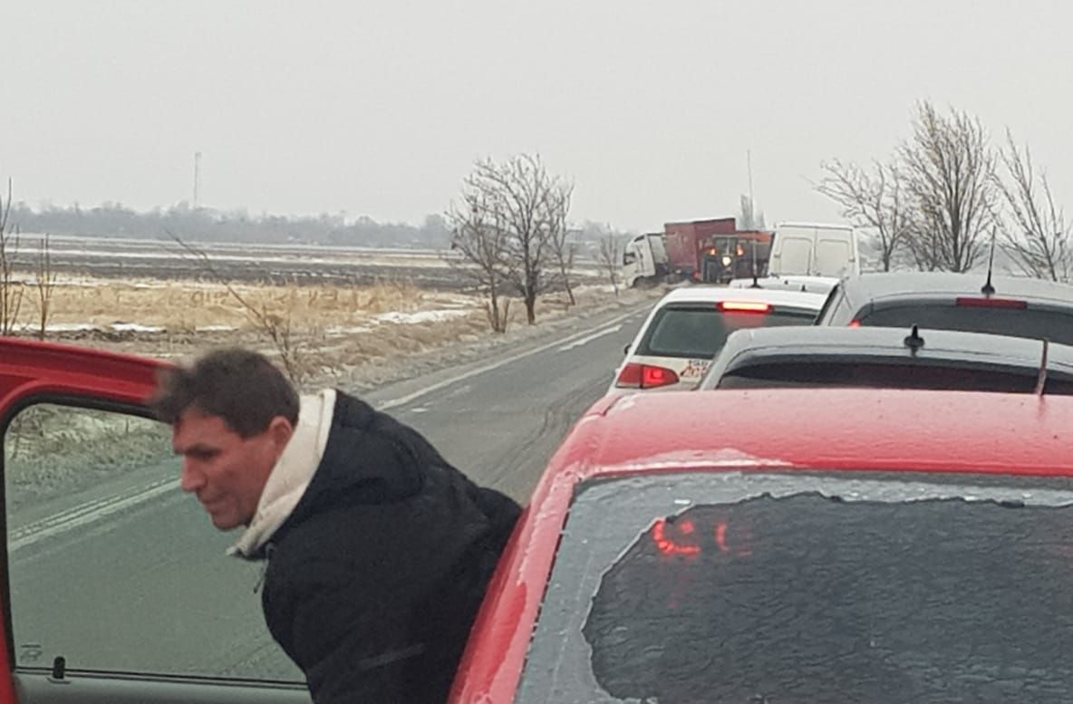 Cod portocaliu de polei. DN2B închis la ieșirea din județul Brăila