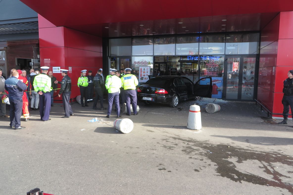 Autorului atacului de la Mall Brăila i-a fost prelungită arestarea preventivă cu încă 30 de zile