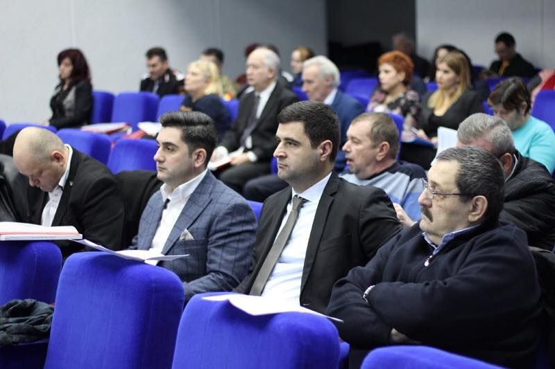 PNL a început discuțiile pentru formarea majorității!