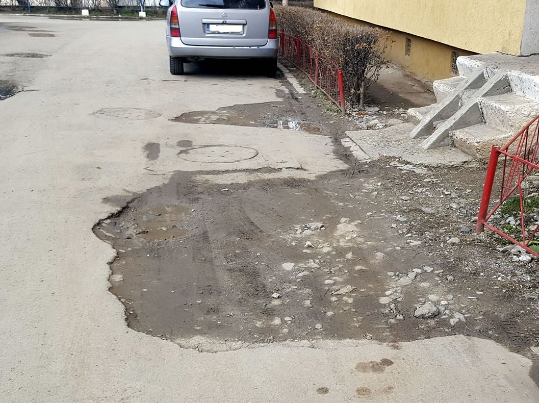 SDEE Brăila amendată de Poliția Locală pentru spargerea covorului asfaltic