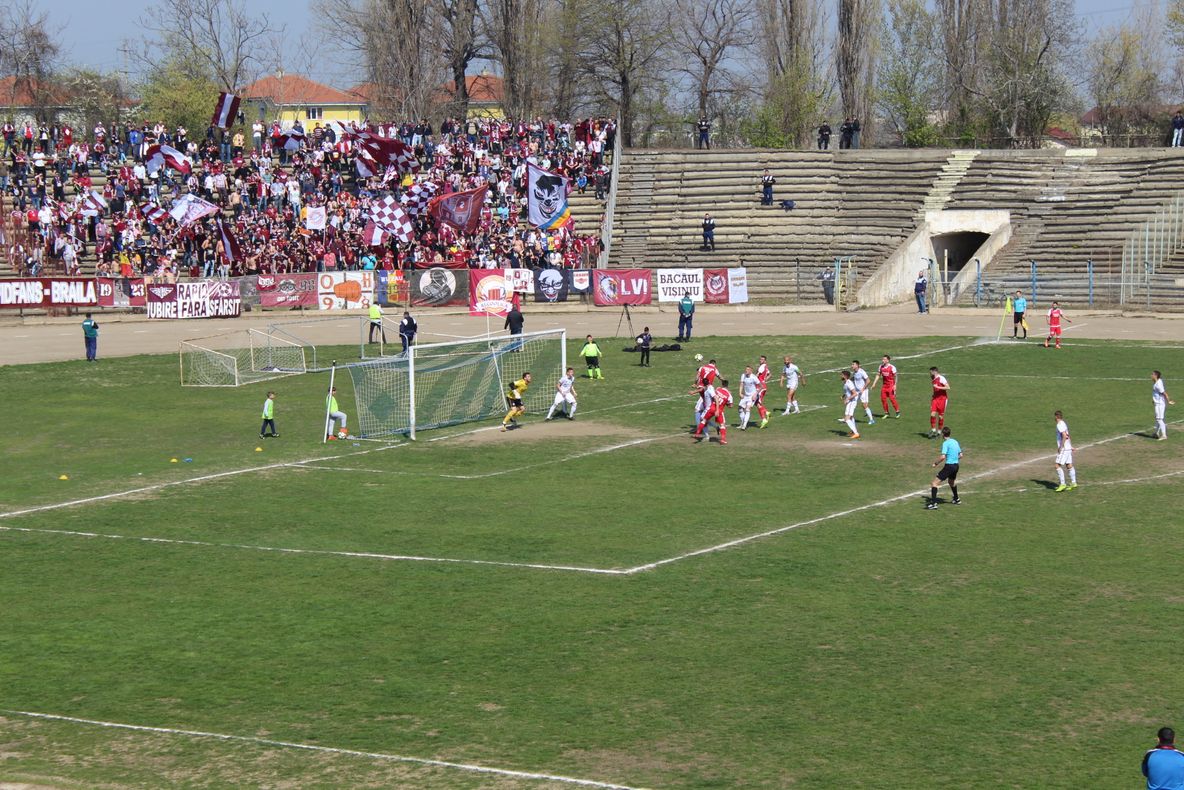 Cu un om mai puțin aproape o oră, Sportul Chiscani a pierdut la limită meciul cu Rapid București