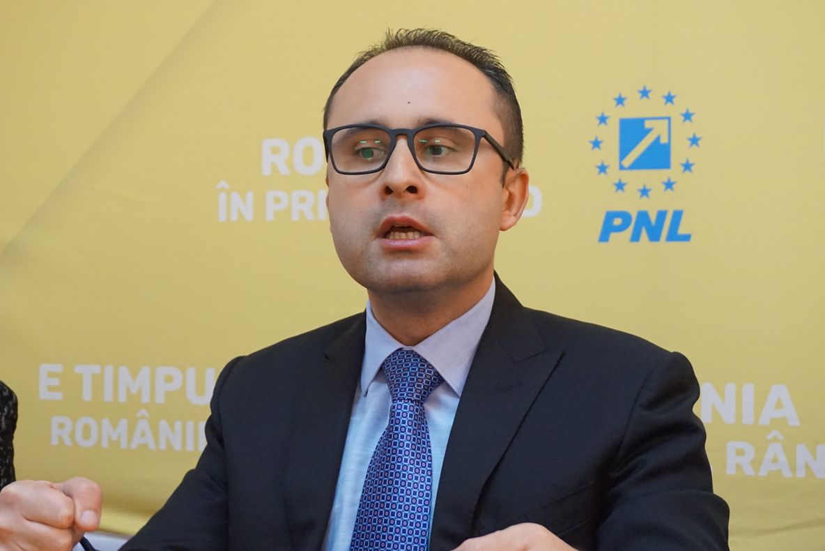 Bușoi consideră că actualul Guvern nu este capabil să construiască pe bani europeni