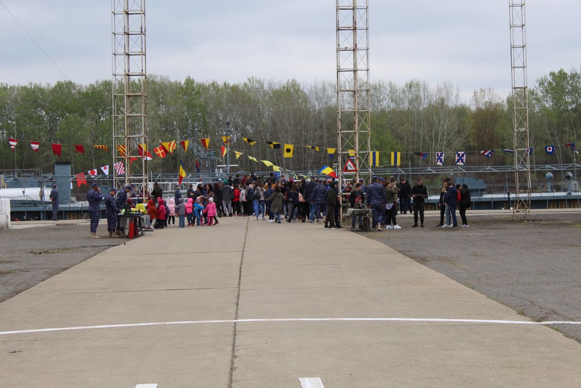 Ziua porților deschise la Flotila Fluvială Brăila