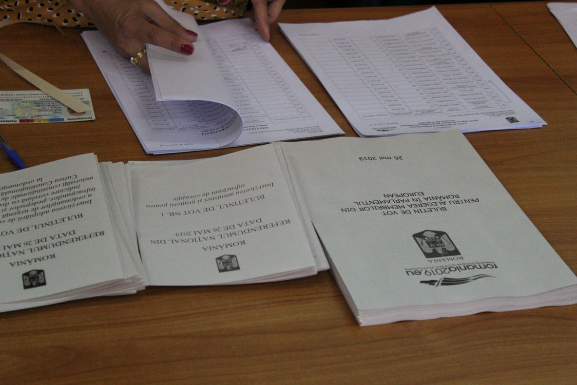 Prezența la vot la alegerile de astăzi mult peste așteptări