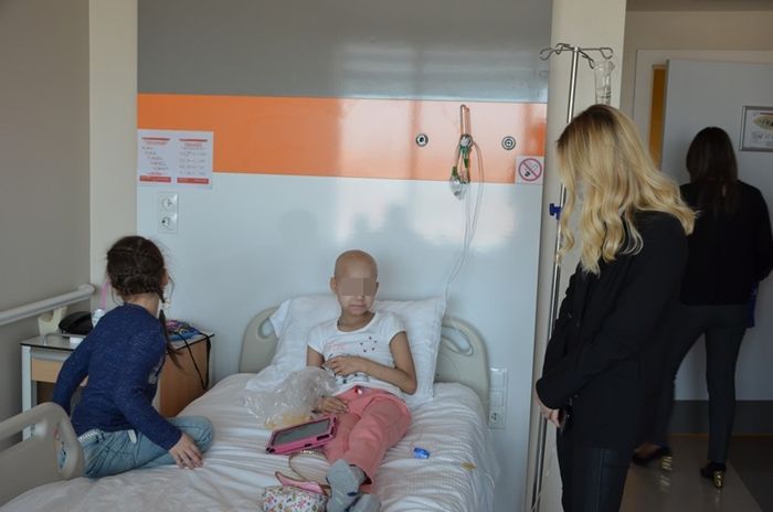 Aproximativ 5000 de copii, bolnavi de cancer, în România! Ministerul Sănătății, acuzat că le compromite tratamentul!