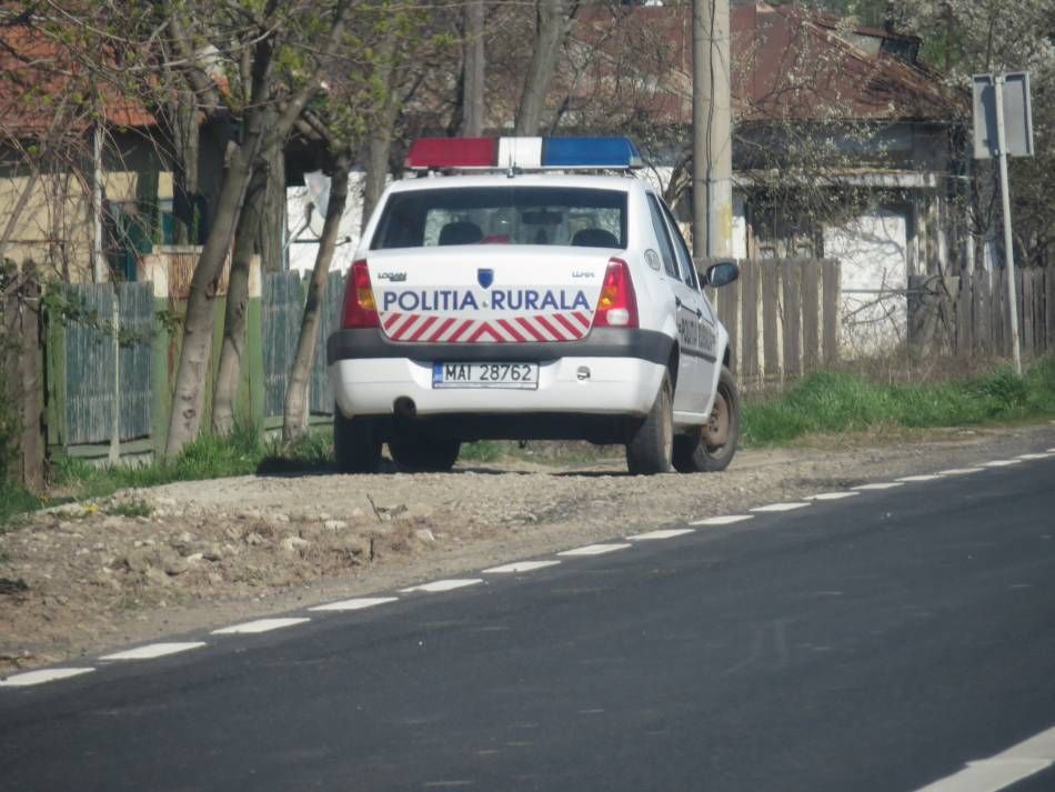 Tânăr din Gemenele depistat de polițiști la volanul unui autoturism neînmatriculat