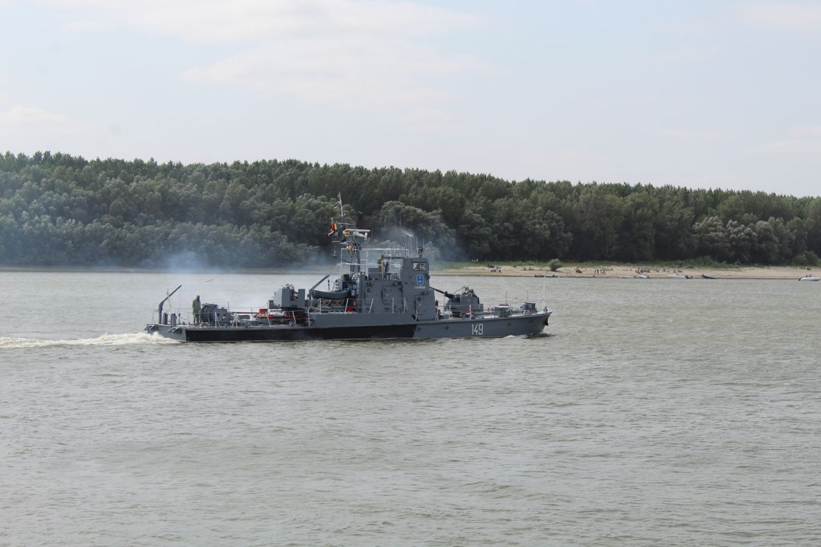 Exerciții de luptă de Ziua Marinei la Brăila