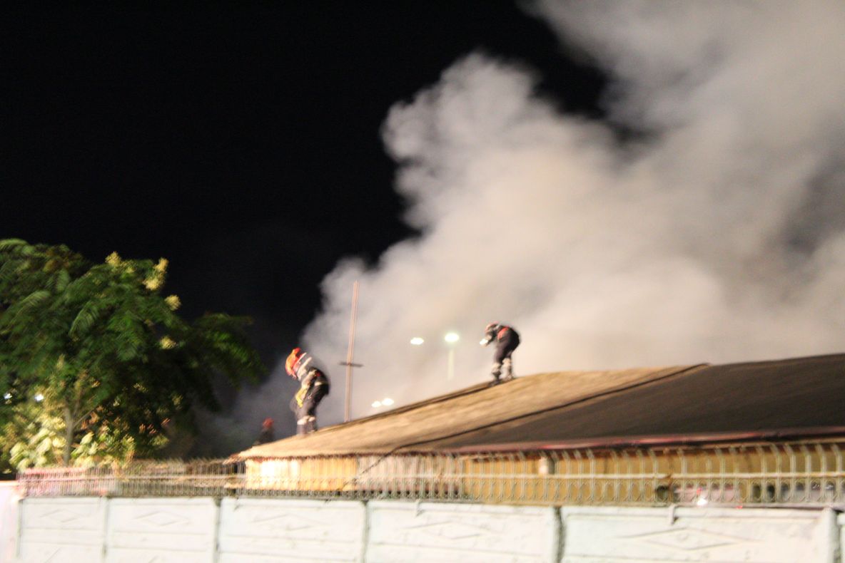 Incendiu la o clădire dezafectată de pe Aleea Mecanizatorilor din Brăila