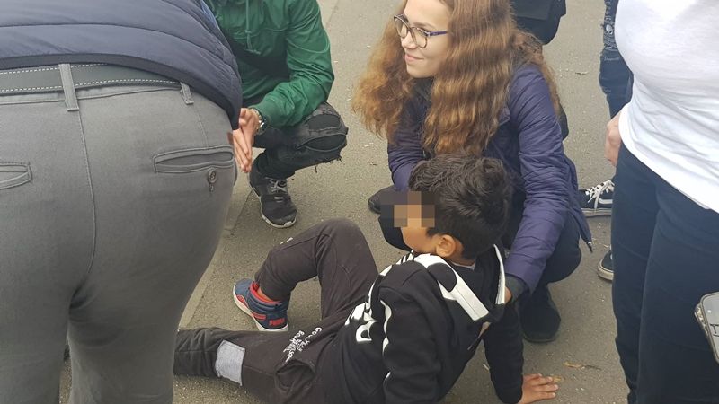 VIDEO Minor accidentat pe trecerea de pietoni! Martorii spun că șoferul avea viteză!