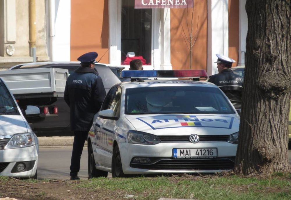 În ce situații pot verifica polițiștii identitatea unei persoane