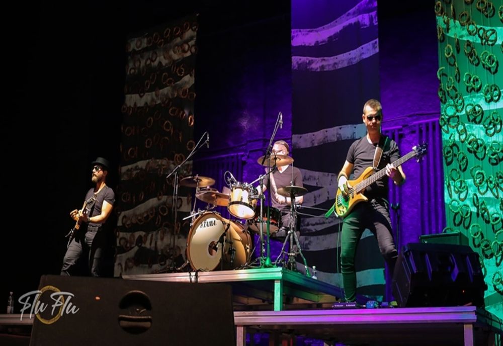 FLU FLU – un spectacol concert de Răzvan Clopoțel, pe 29 noiembrie la Brăila!