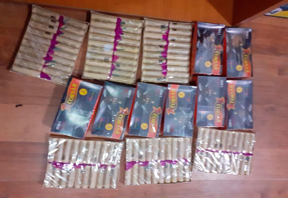 Materiale pirotehnice vândute la târg