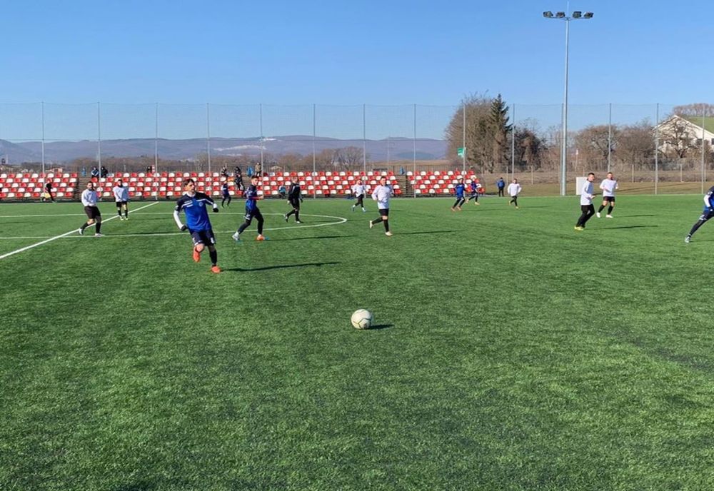 Amicale pentru Dacia Unirea Brăila și CS Făurei