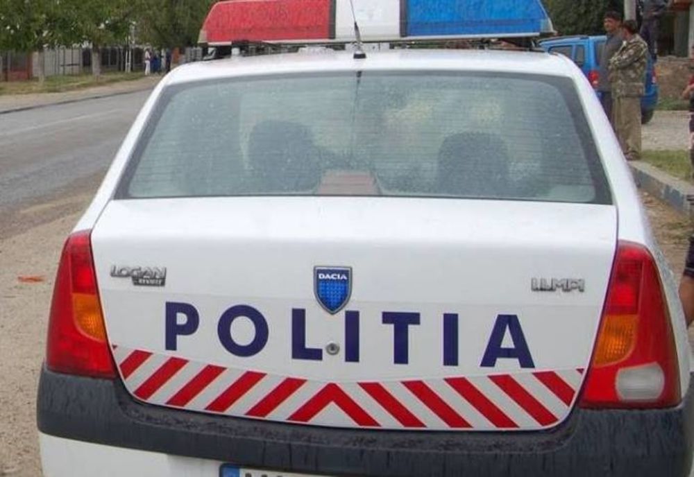 Depistat la volanul unei mașini cu numere de înmatriculare expirate de la un alt autovehicul