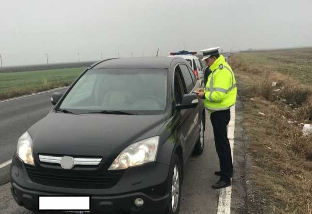 Unora le place riscul. La volan fără permis de conducere