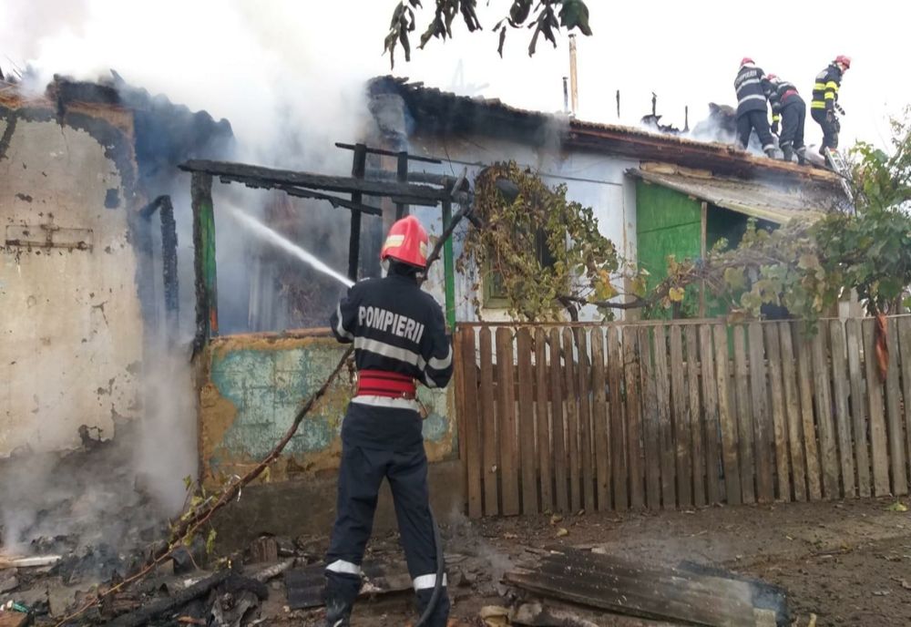 Incendiu la o locuință din localitatea Comăneasca