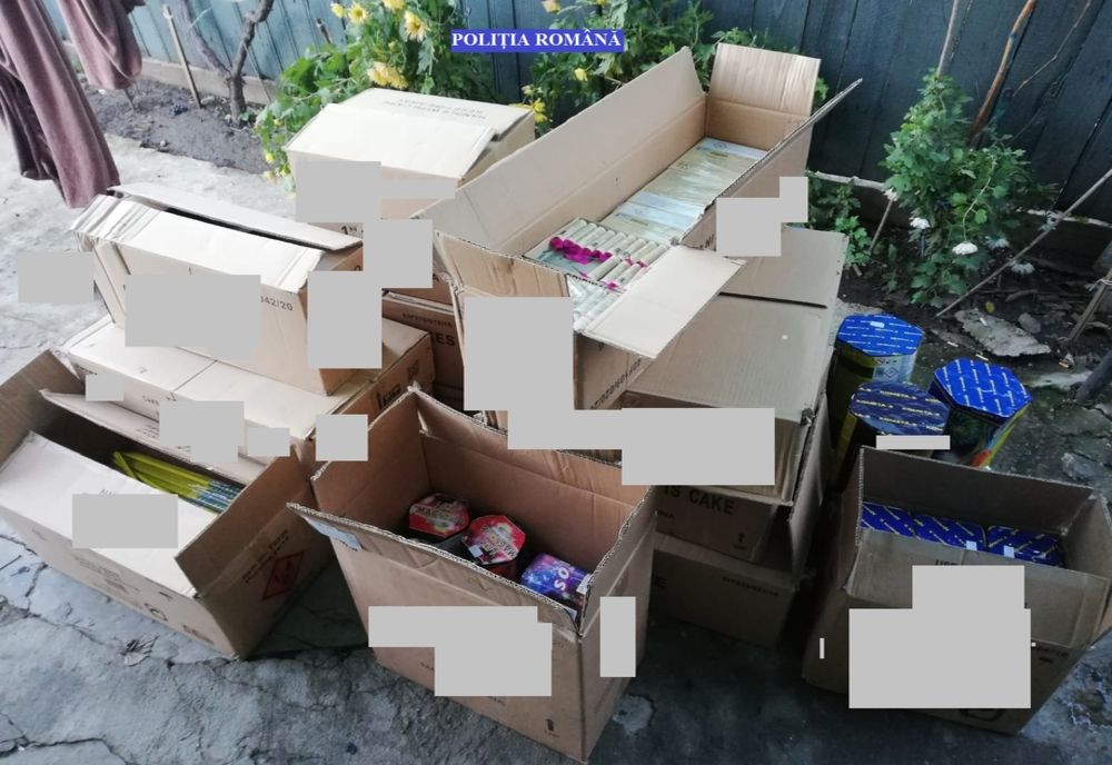 Polițiștii brăileni au confiscat astăzi 750 kg de materiale pirotehnice