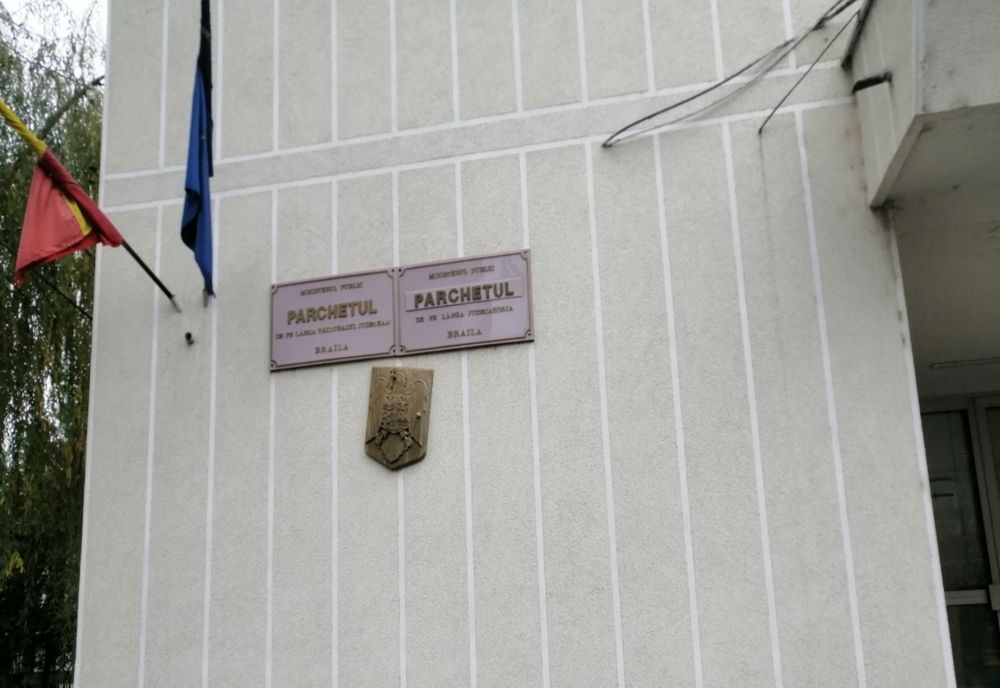 Arestat 30 de zile pentru furtul a 170 lei și mai multe sticle de băuturi alcoolice