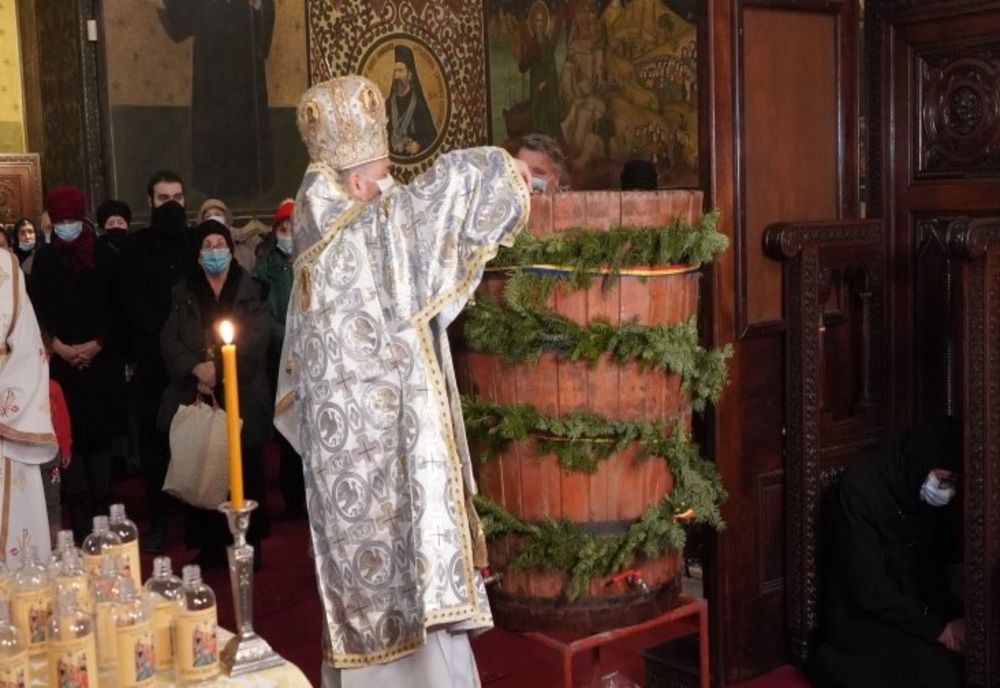 Ajunul Bobotezei la Catedrala Arhiepiscopală din Galaţi