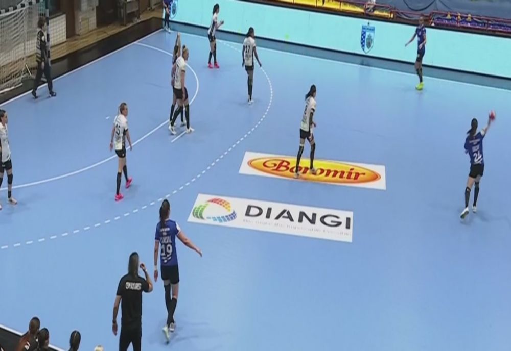 HC Dunărea a pierdut la 8 goluri diferență meciul cu CSM București