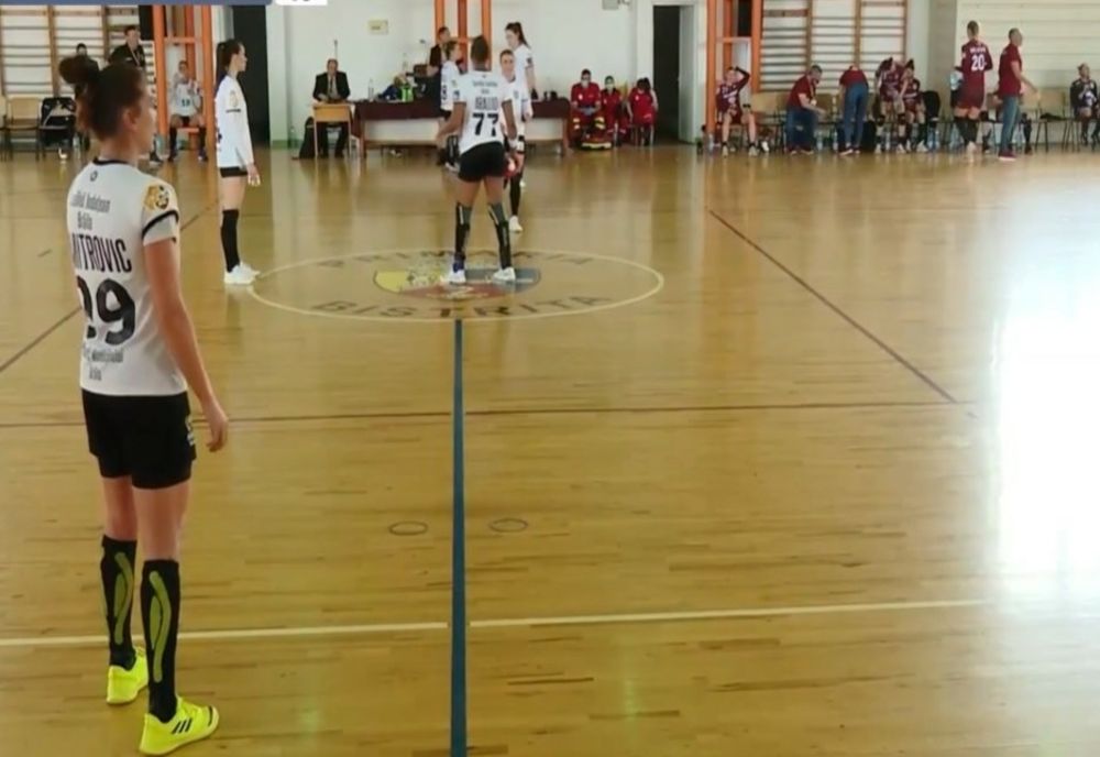 HC Dunărea a pierdut la cinci goluri diferență meciul cu Rapid