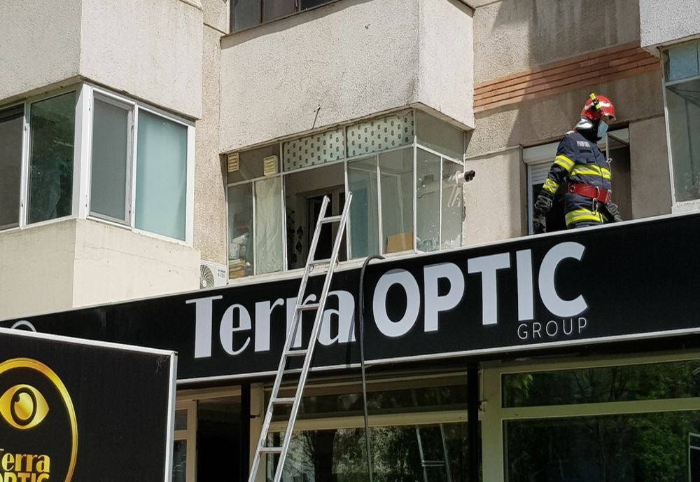 Incendiu la un apartament dintr-un bloc situat pe Bulevardul Dorobanților