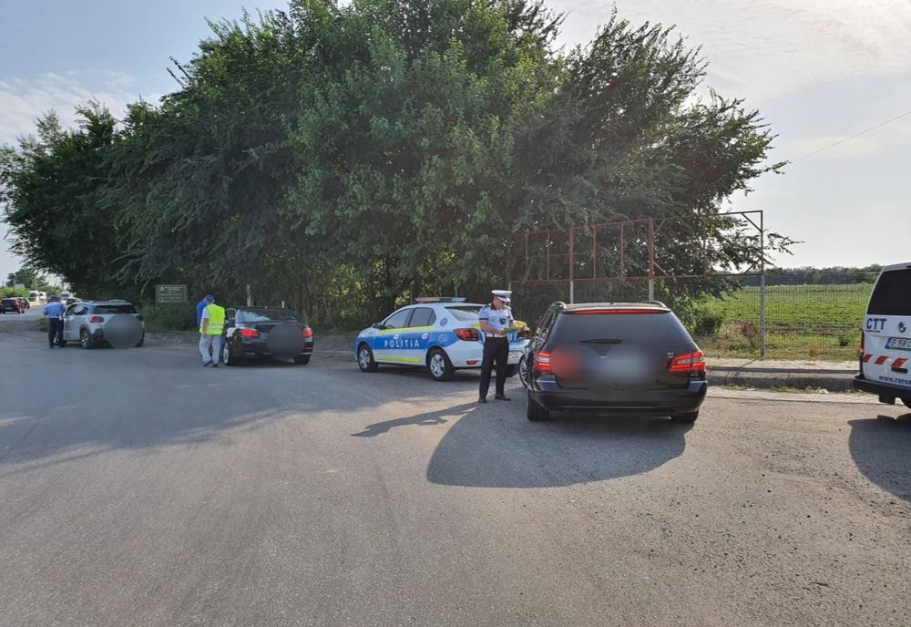 În cursul zilei de ieri, polițiștii de la rutieră au aplicat 34 de sancțiuni contravenționale în interval de 4 ore