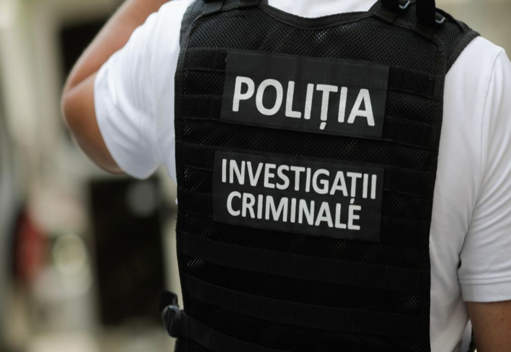 Arestat preventiv pentru că ar fi sustras o bicicletă și un redresor auto dintr-o boxa situată la parterul unui bloc