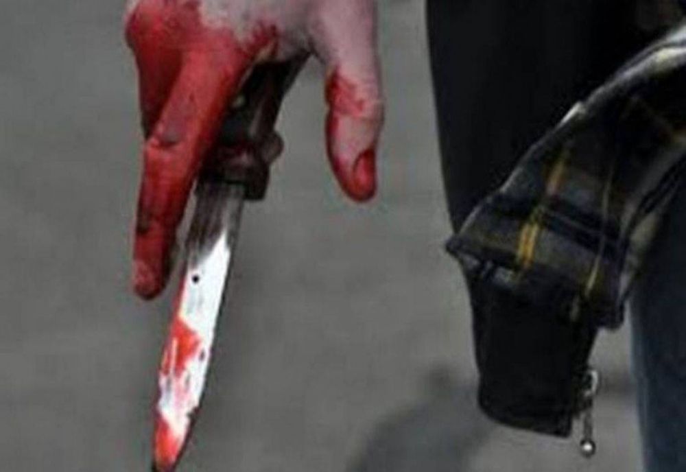 Cuțitarul din stația PECO a fost reținut de polițiști și trimis în arest la domiciliu de judecători