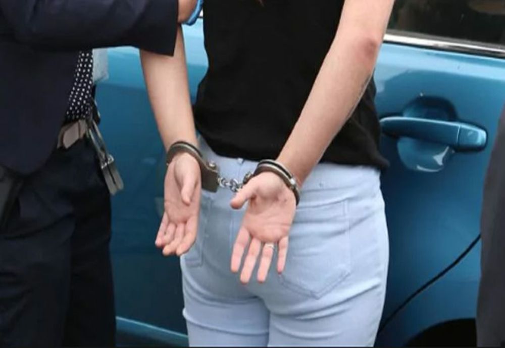 Arestată preventiv pentru că şi-a agresat copilul de un an şi două luni