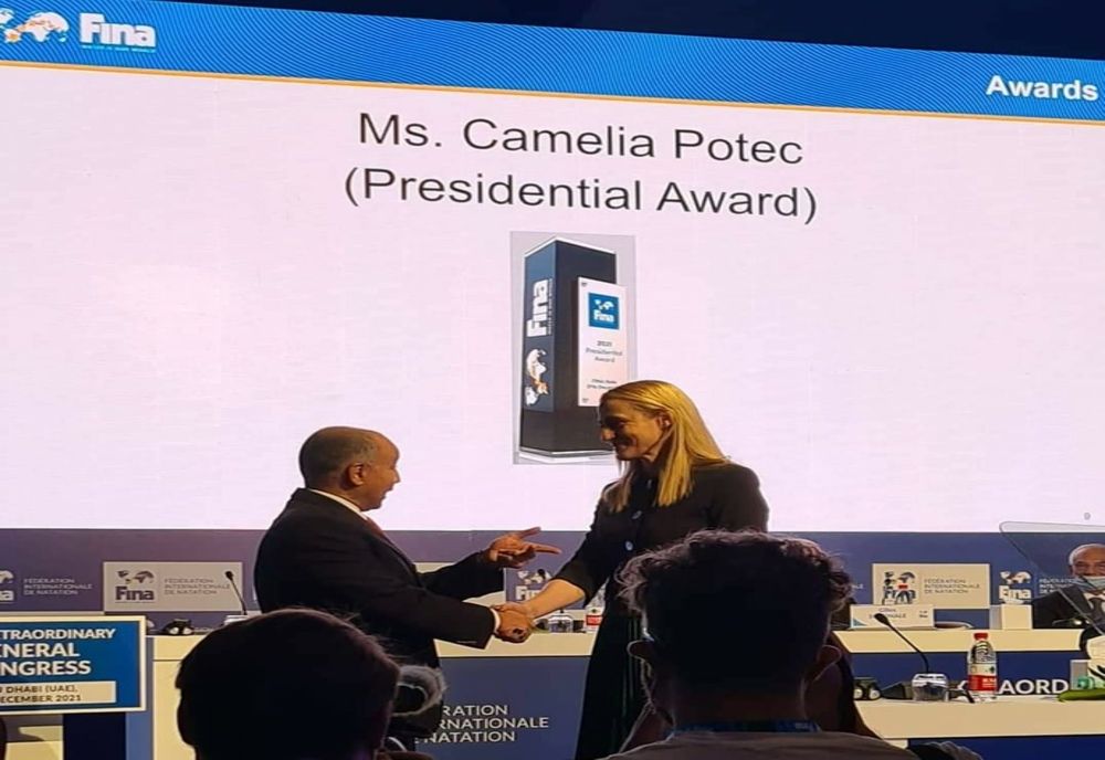 Camelia Potec a primit astăzi trofeul “2021 FINA Presidential Award”