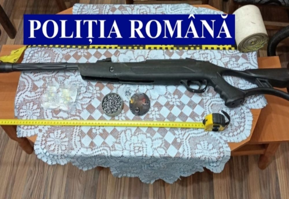 Ilfov. Percheziţii domiciliare la persoane bănuite de deţinere ilegală de arme