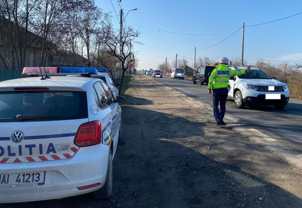 Polițiștii brăileni au reținut luni, 24 ianuarie, 12 permise de conducere