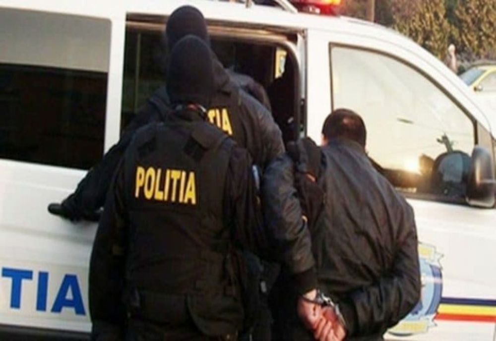 Urmărit internațional pentru proxenetism în Franța, depistat de polițiștii brăileni