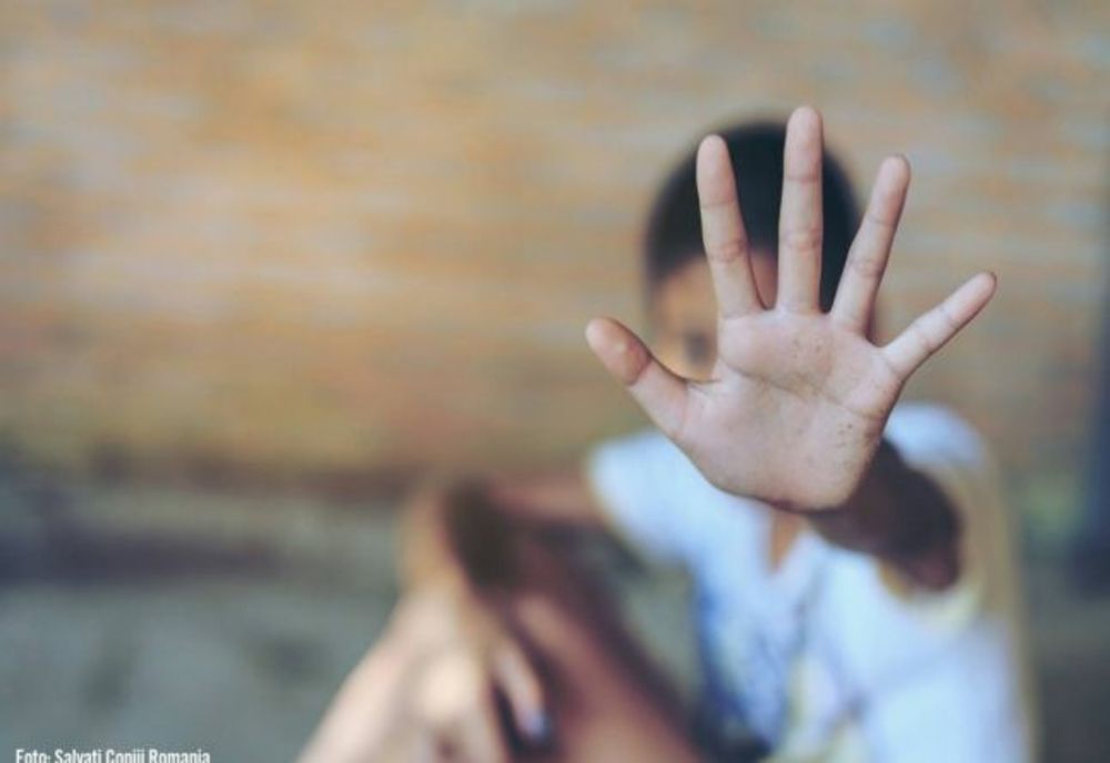 Un elev de la o școală din Brăila a agresat fizic mai mulți colegi de clasă