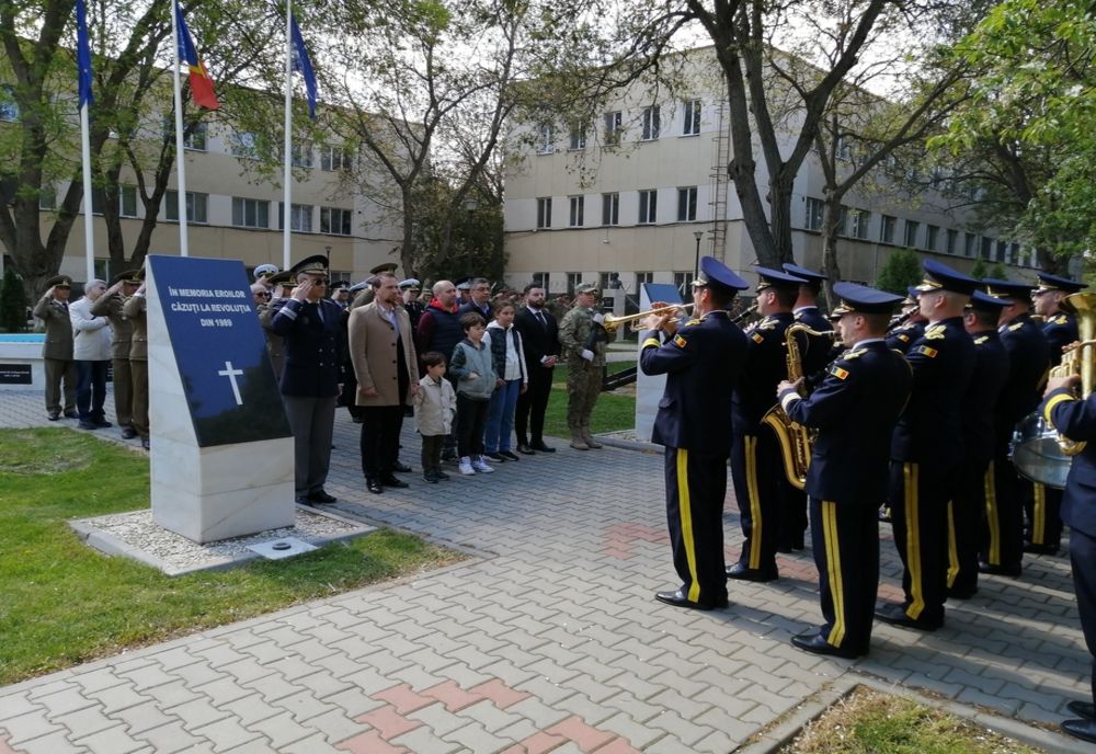 Ceremonia militară prilejuită de sărbătorirea Zilei Forțelor Terestre