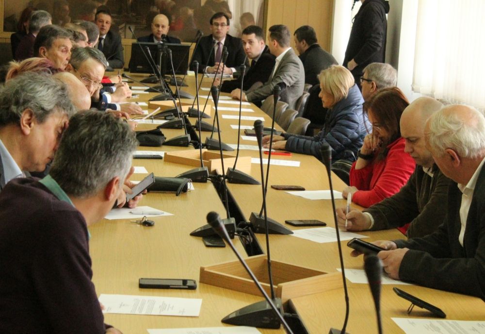 Consilierii locali și-au dat acordul pentru cumpărarea clădirii sediului BCR