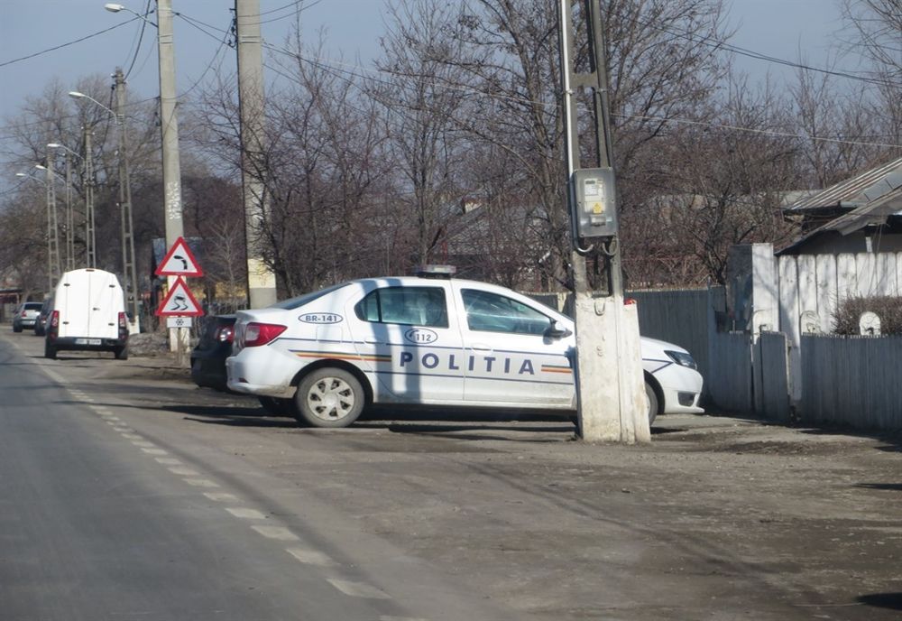 Permisul suspendat nu l-a împiedicat să iasă la plimbare cu mașina de 1 Mai